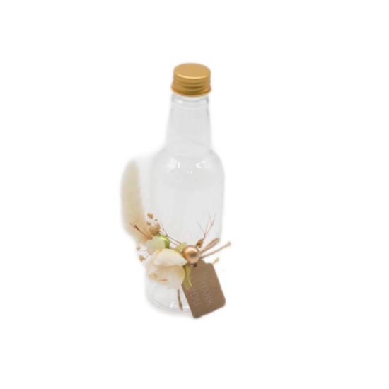 صورة علب بلاستيك للعصير